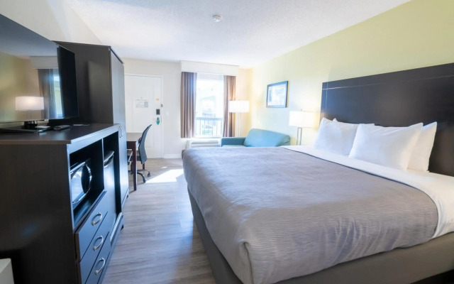 Quality Inn Palm Beach International Airport