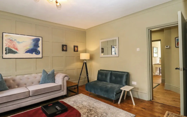 Grosvenor Abode