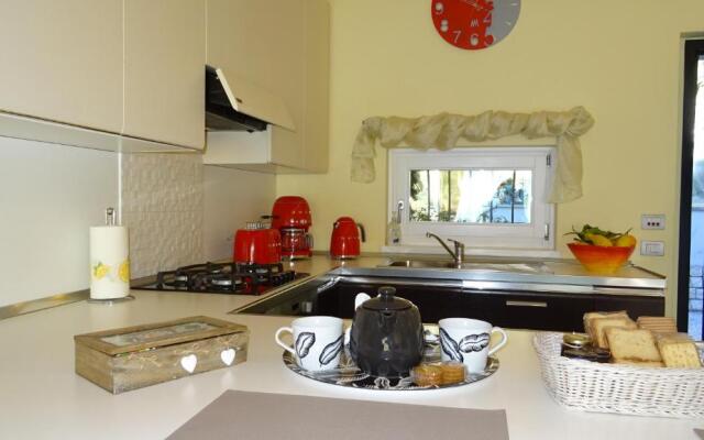 Loft Diva Lake View by Gardadomusmea