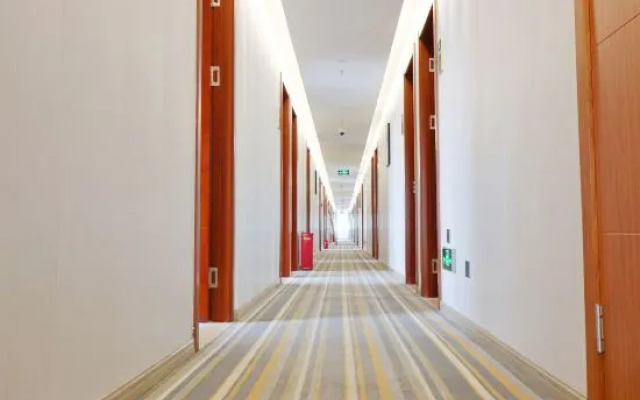 Zsmart Zhishang Hotel (Shanghai Zhangjiang Road subway station store