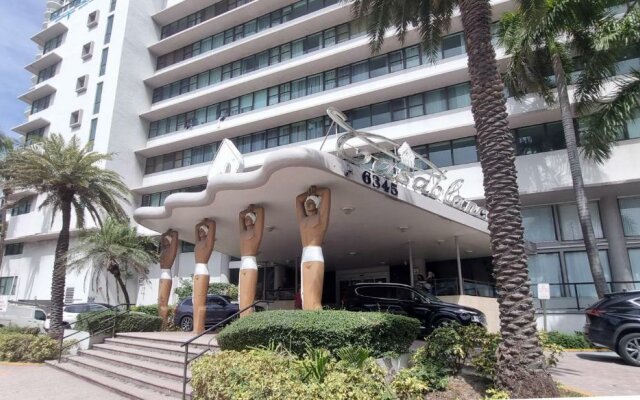 Miami Beach Suncoast Apartments VII