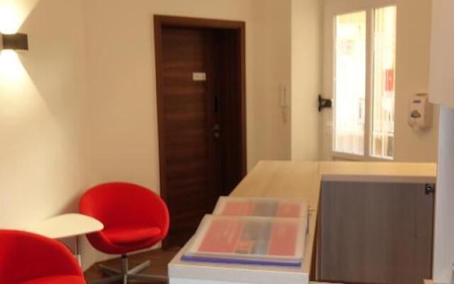 Frank & Fang Apartments MK7