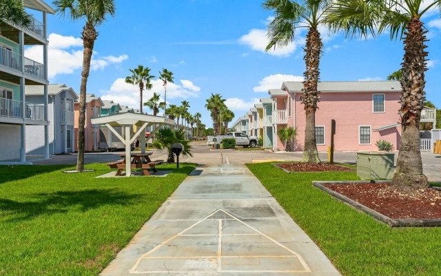 Sand Castles West B28