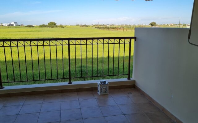 Spacious 2-bed Apartment in Sotira With Pool
