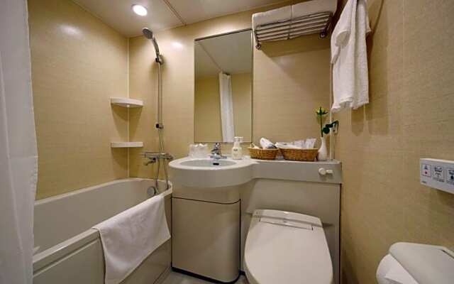 Red Roof Inn & Suites Osaka Namba Nipponbashi - Vacation STAY 81966v
