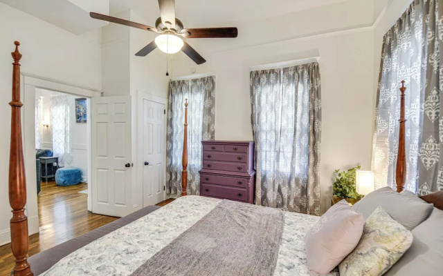 Hampton Sanctuary w/ Fire Pit & Fenced Yard!