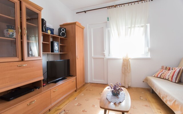 Apartments Ana