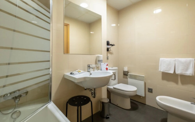 Hotel Abades Via Norte