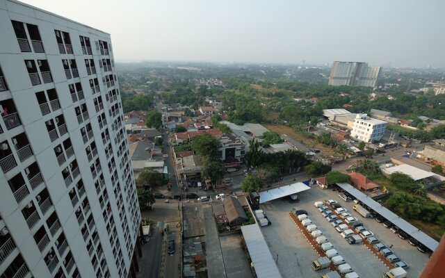 Minimalist Studio Room At Serpong Greenview