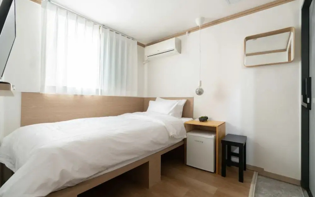 Stay 105 Haenggung Residence