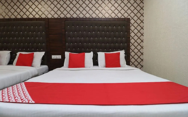 Oyo 22579 Azaad Lifestyle