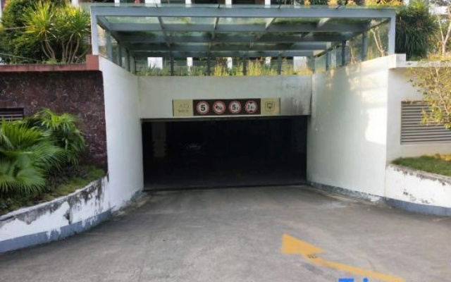 Wanning Mantening Wenquan Serviced Apartment (Xinglong Town)