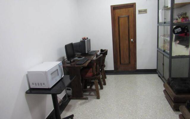 Hostal Internacional - Hostel