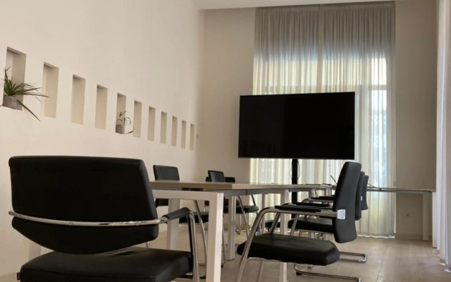 Boutique hotel touring