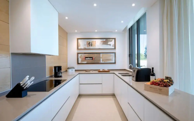 Monte Rei 3 bed Penthouse Apt