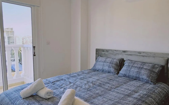 104 NIC - 402 Stay Cosmo City Suite