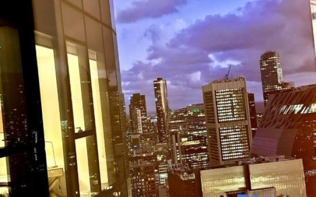 Highrise view 1king1Queen 2baths