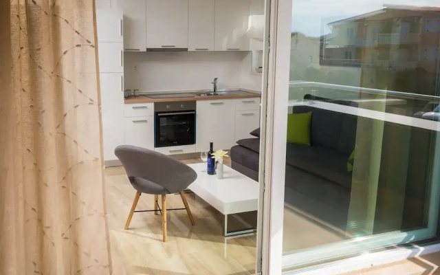 Apartments & Rooms Danivan Pool Villas
