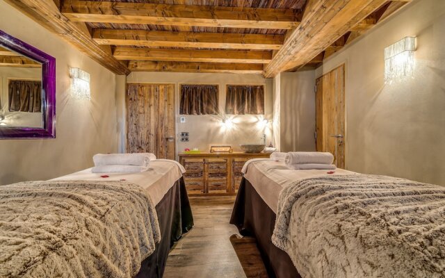 La Maison Rouge 2 *