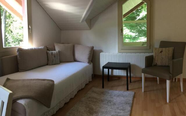 B3 Apartment
