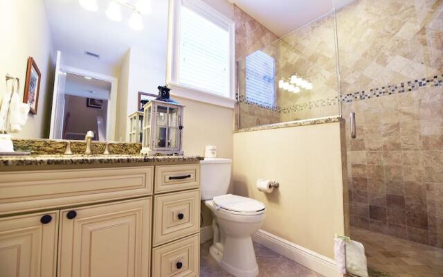 Blue Water View Apartment 6