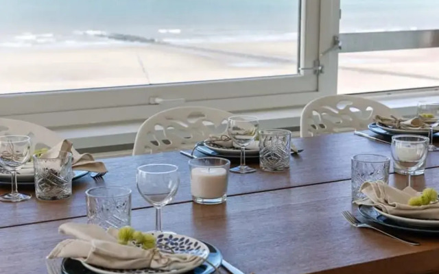 Corner Apartment With Fantastic sea View