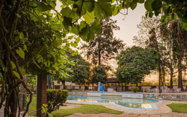 Kadoma Hotel And Conference Center