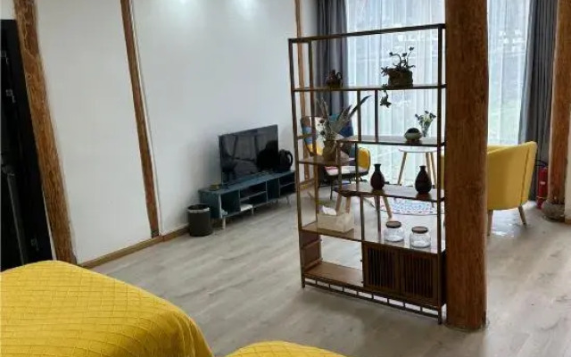 Shiwai Taoyuan Inn RV Camp