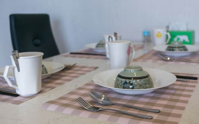 Sunrise City Luxury 2BR SW Pool 15th