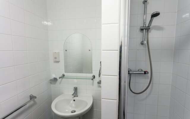 Roydon Marina Village Hotel