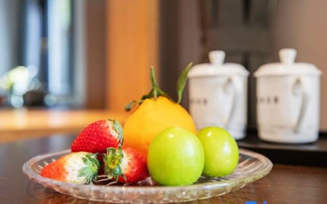 Anji Zhuyin Wild Luxury Holiday Homestay (Hello Kitty)