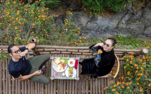 Ba Khan Village Resort