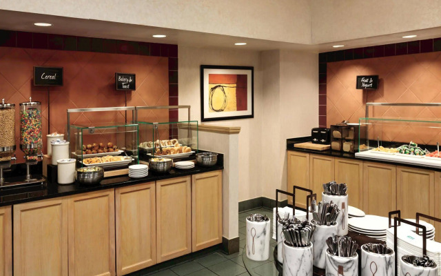 Embassy Suites by Hilton Houston Near the Galleria