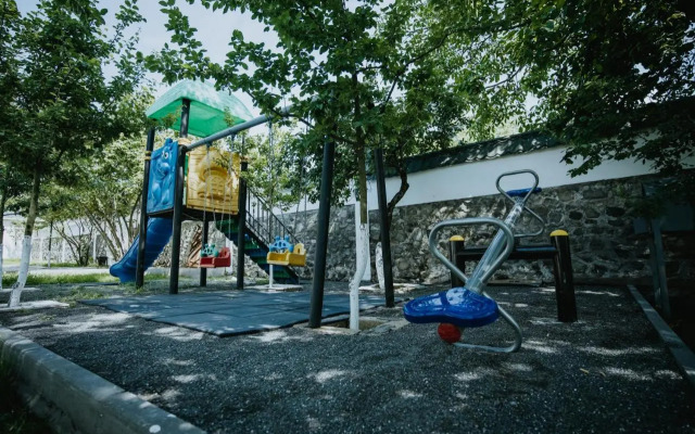 Lakeside Hotel & Spa