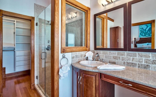 Green Reef Townhomes by Resort