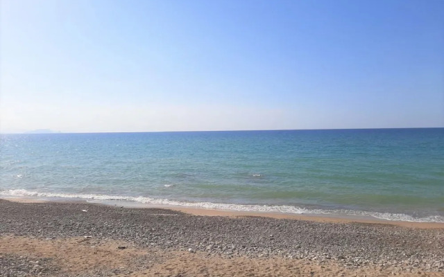 Spacious Aparyment in Campofelice di Roccella with Pool