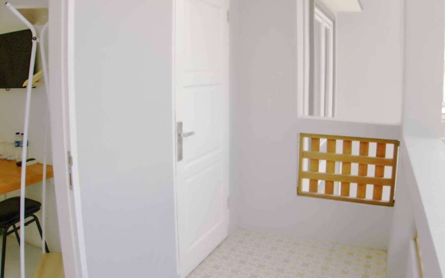 Kamojo Guest House – Guest Rooms – Medan