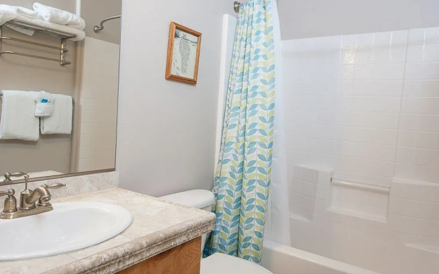 Shell Belle by RedAwning