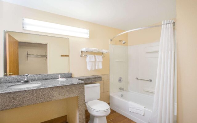 Knights Inn  Tonawanda NY