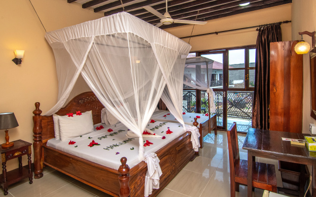 Amaan Beach Bungalows - Image 4