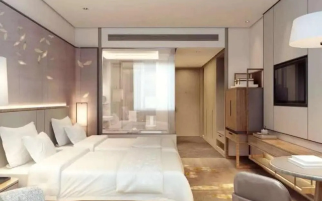 Yinbao Jianguo Hotel