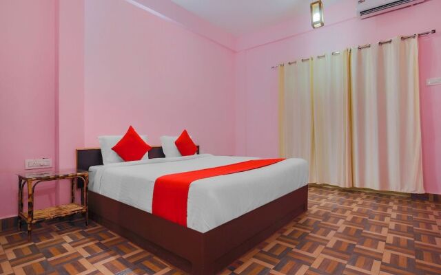 OYO 15449 Hotel Padma