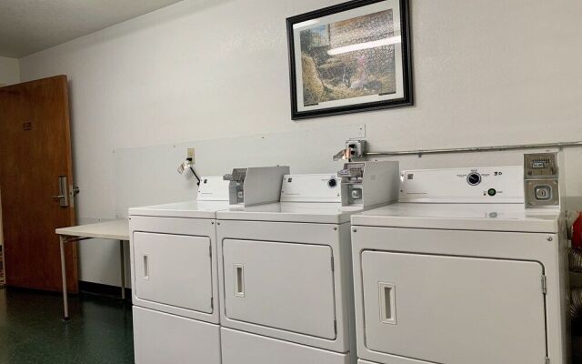 Candlelight Inn & Suites Hwy 69 near McAlester