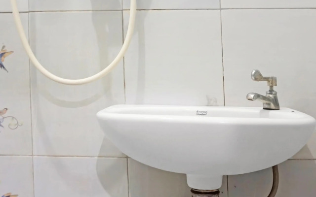 Puspita Guesthouse by Oyo Rooms