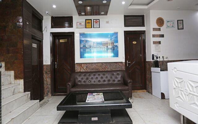 OYO 3046 Hotel Sawera International
