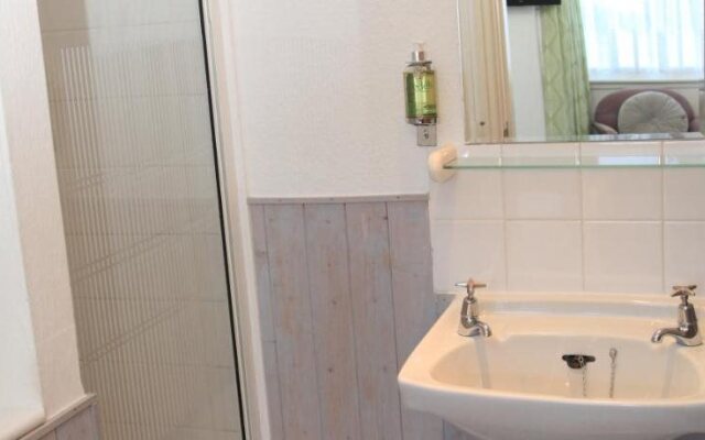 Summer Breeze Guest House