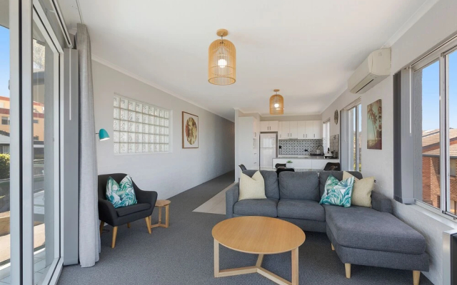 The Palms Apartments