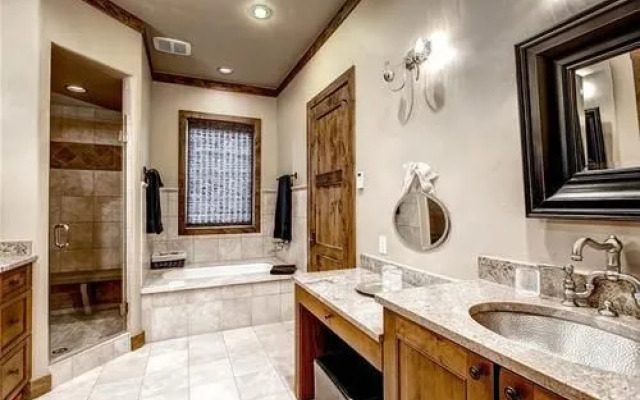 Ski Bridge Lodge by Pinnacle Lodging