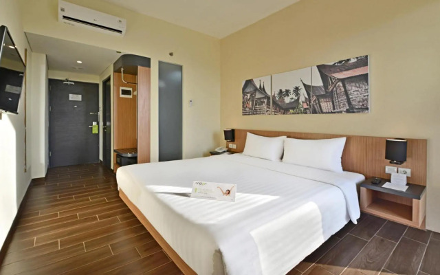 Whiz Prime Hotel Khatib Sulaiman Padang