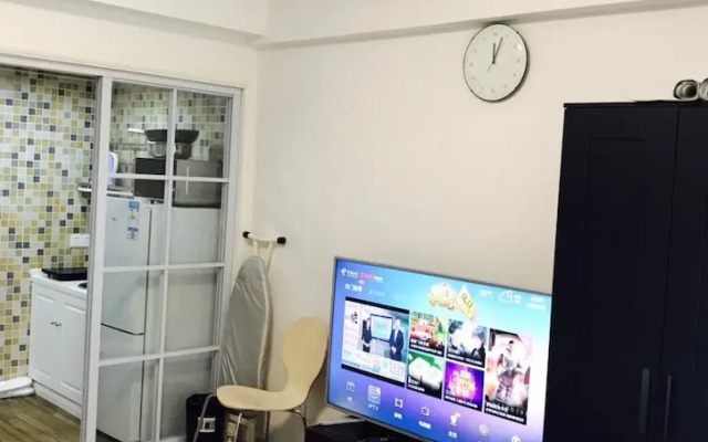 E-Home Self-Service Apartment